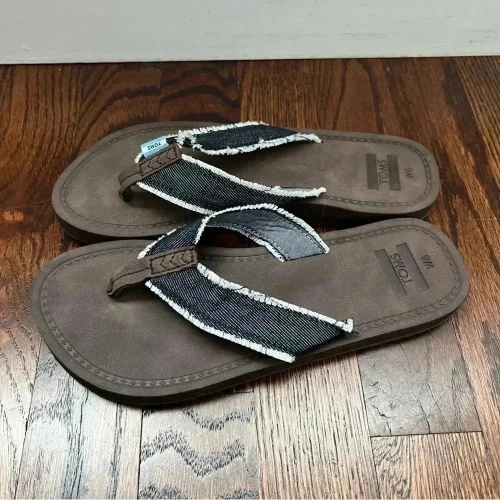 Toms Women’s Flip Flops Blue Sandals Size 6 “New” Slip On Beach Outdoor